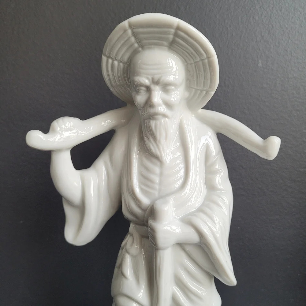 Vintage Chinese Sage Immortal White Porcelain Figurine Statue Made in Taiwan - Picture 5 of 7